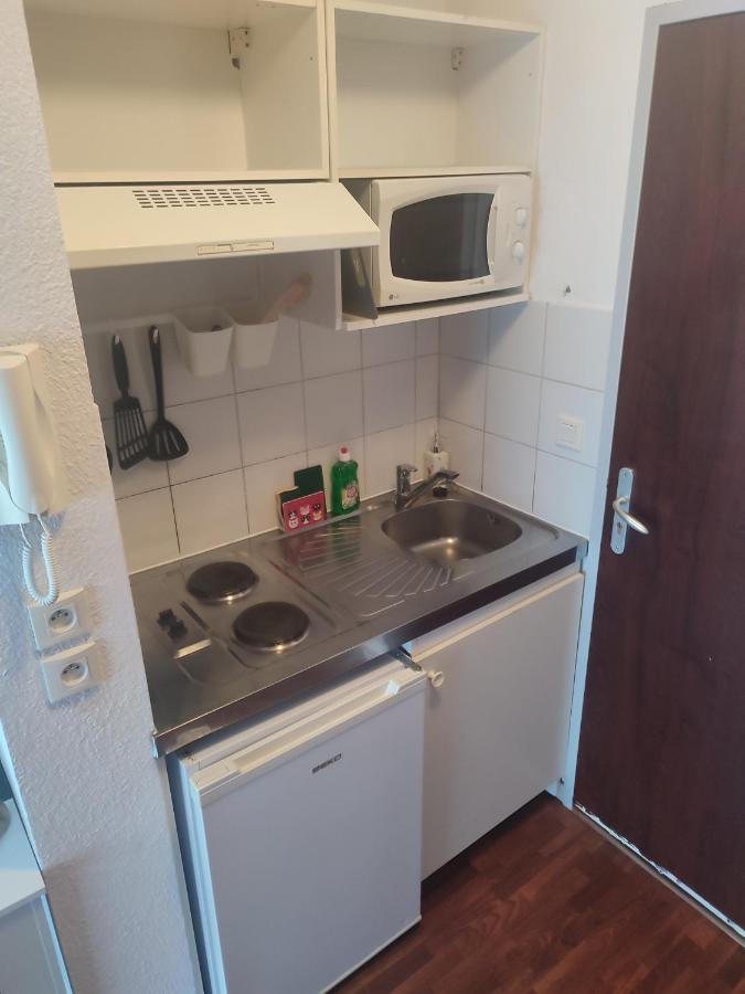 Apartamento Les Ecrins Lourdes Exterior foto