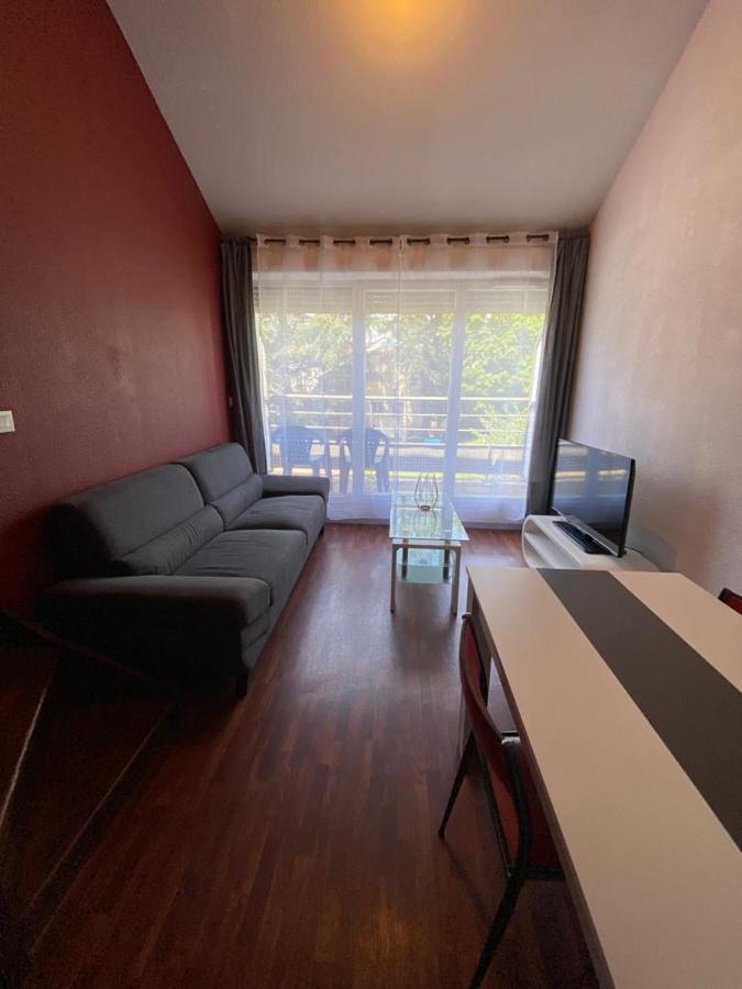 Apartamento Les Ecrins Lourdes Exterior foto